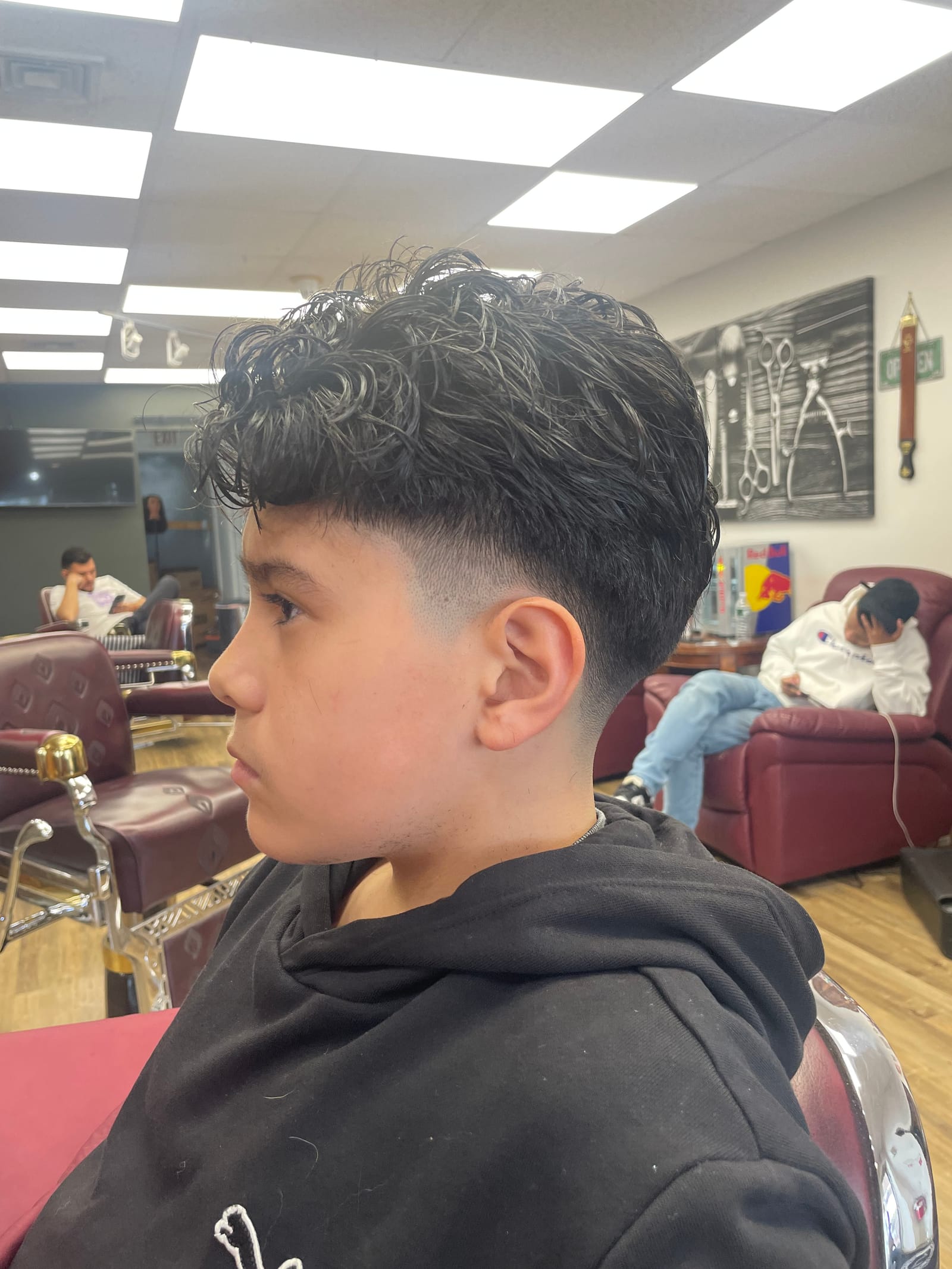 Men's haircut 10 at L.A. Men's Grooming Room, Hampton Bays NY